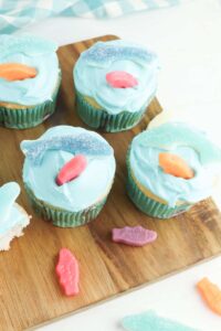 shark attack cupcakes