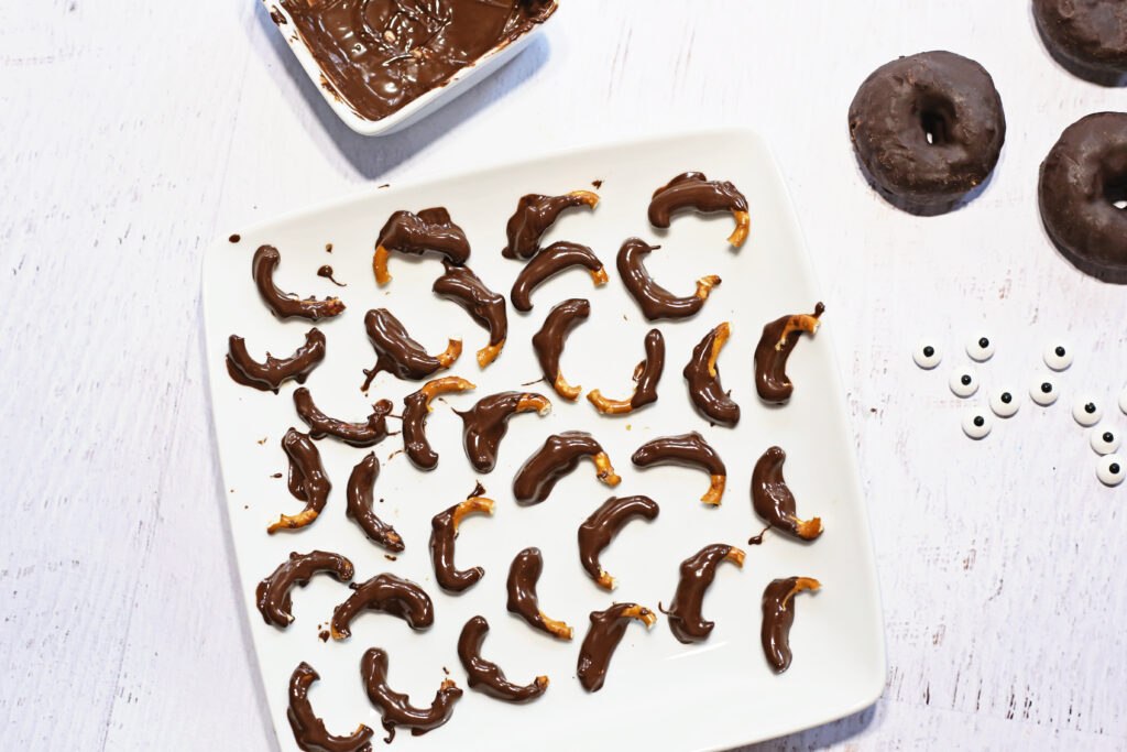 Completed Pretzel Legs - Cultivating Brilliant Minds spider donuts recipe