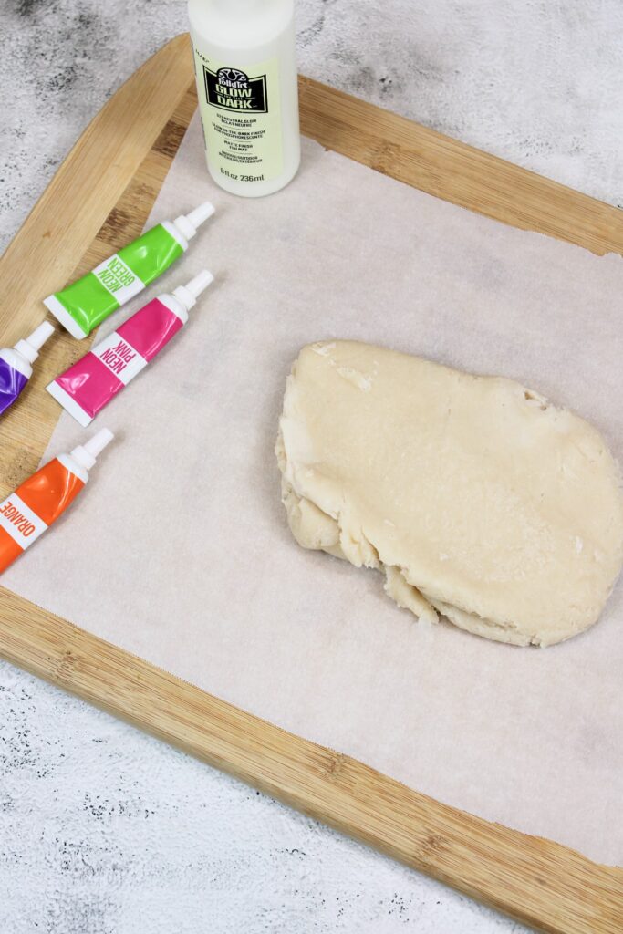 IMG_2621 - Cultivating Brilliant Minds flatten the dough