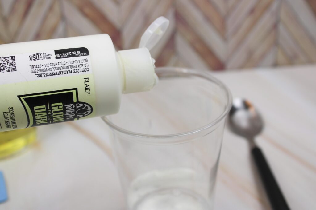 IMG_2866 - Cultivating Brilliant Minds dump in water and glow in the dark paint