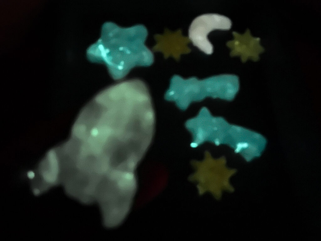 IMG_7750 - Cultivating Brilliant Minds glow in the dark playdough