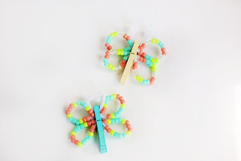 Glow-in-the-Dark Butterfly Craft with Pipe Cleaners - Cultivating Brilliant Minds Glow-in-the-Dark Butterfly Craft with Pipe Cleaners