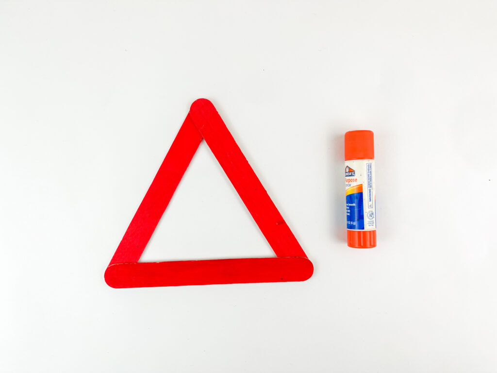 Photo 7-15-25 9 48 44 PM - Cultivating Brilliant Minds paint and glue the popsicle sticks for this fun fall craft.