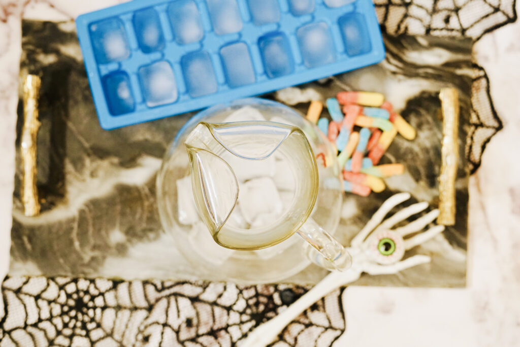 Photo Aug 28 2020 5 06 59 AM - Cultivating Brilliant Minds add ice cubes to a jar