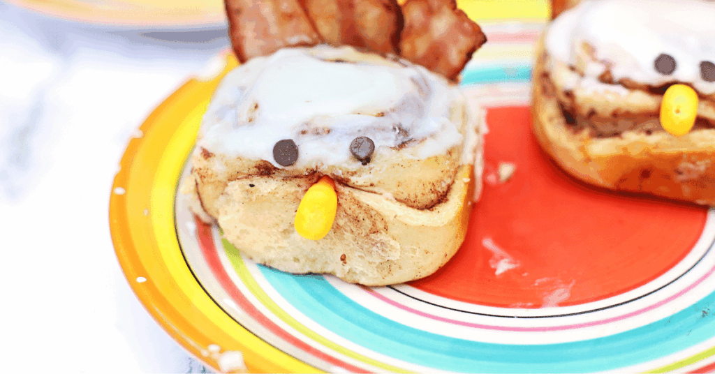 Turkey Cinnamon Rolls: A Sweet and Savory Thanksgiving Treat for Kids ...