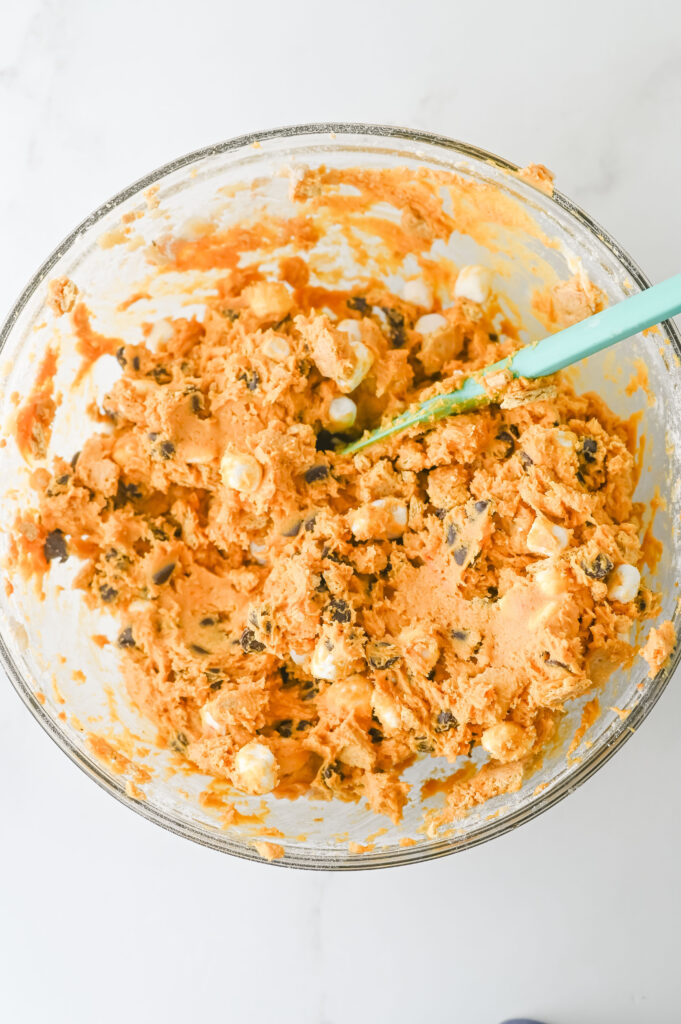 pumpkin s'mores cookies - Cultivating Brilliant Minds pumpkin s'mores cookies batter in a bowl