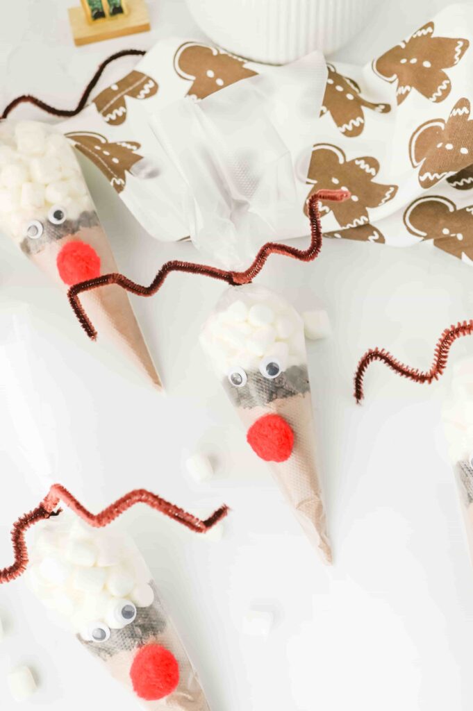 Reindeer Hot Chocolate - Cultivating Brilliant Minds hot chocolate mix inside a plastic bag decorated to look like a reindeer