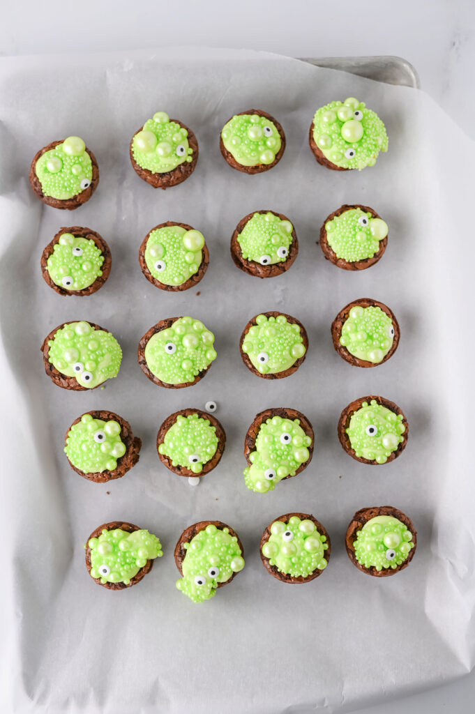 Cauldron Brownies - Cultivating Brilliant Minds Cauldron Brownies