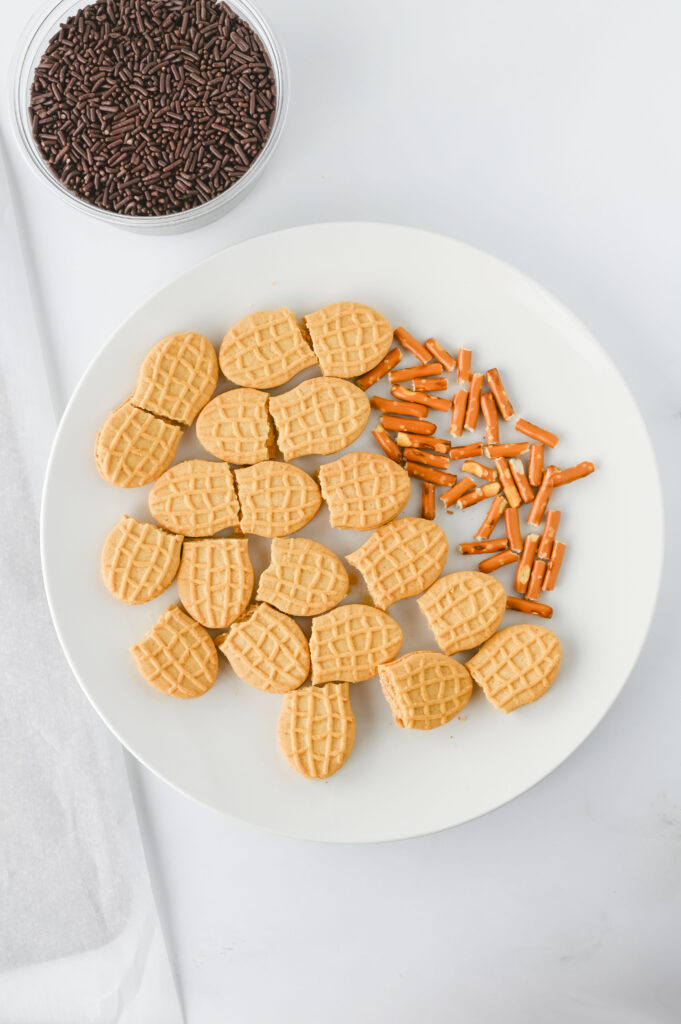 Nutter Butter Acorns - Cultivating Brilliant Minds Nutter butters cut in half