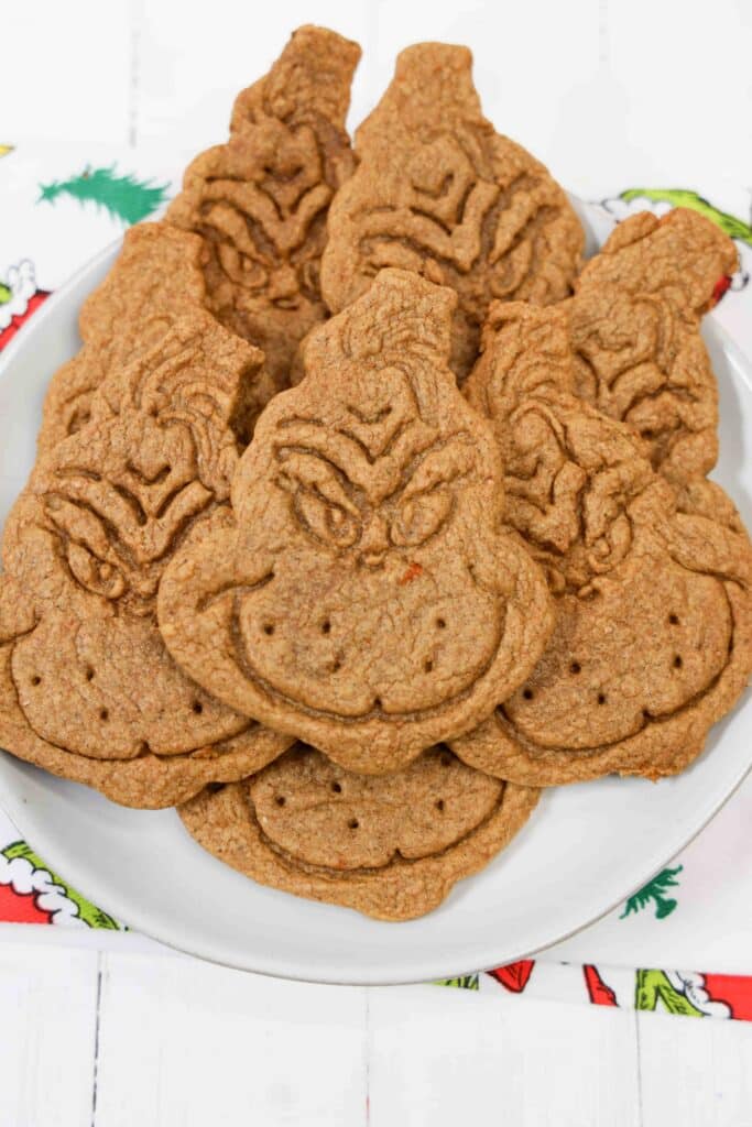 Grinch Gingerbread Cookies for Christmas - Cultivating Brilliant Minds Gingerbread Cookies that look like the grinch