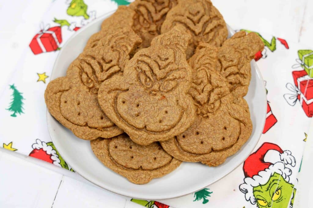 Grinch Gingerbread Cookies for Christmas - Cultivating Brilliant Minds Gingerbread Cookies that look like the grinch