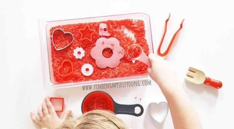Valentine's Day Sensory Bins - Cultivating Brilliant Minds Valentine's Day Sensory Bin for Toddlers