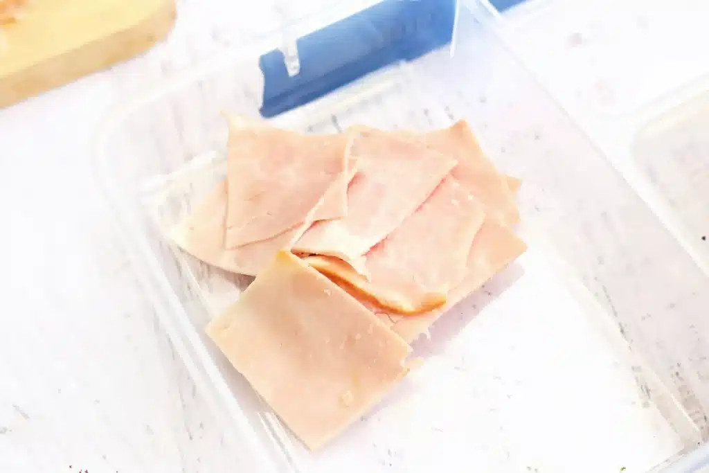 Spring Lunchbox Idea for Kids - Cultivating Brilliant Minds ham in a lunchbox